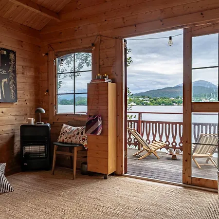 캠프장 Fjord View Off-grid